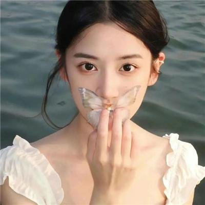 砰！美女保镖，你被开除了